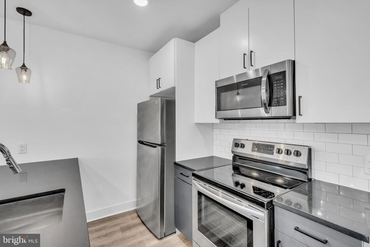 330 Cecil B Moore Ave #306 - Photo 4 of 28