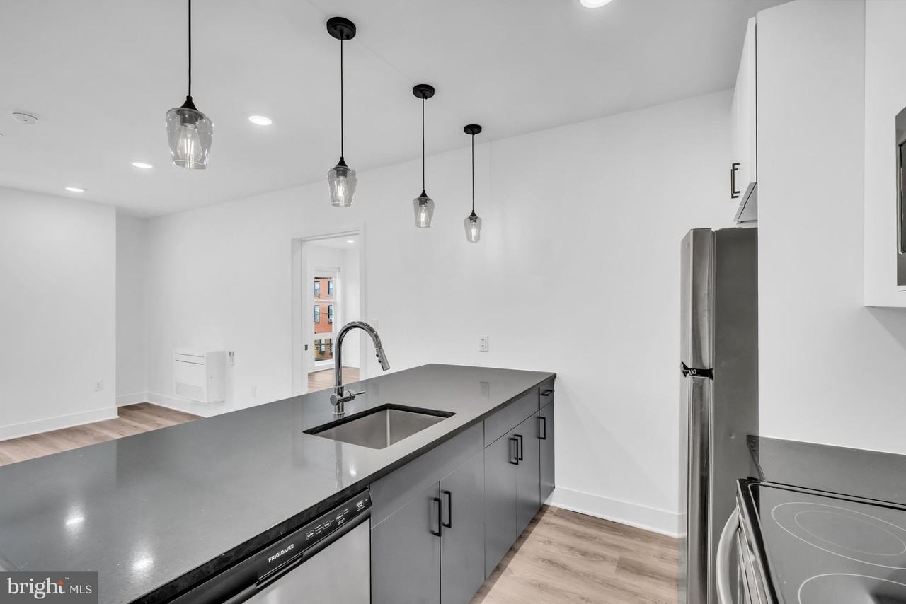 330 Cecil B Moore Ave #306 - Photo 5 of 28