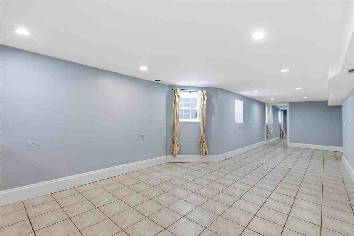 2117 N Humboldt Blvd #G - Photo 4 of 8