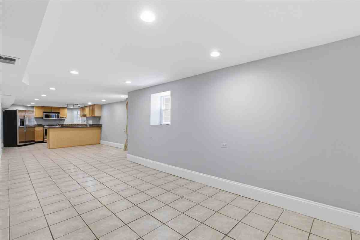2117 N Humboldt Blvd #G - Photo 5 of 8