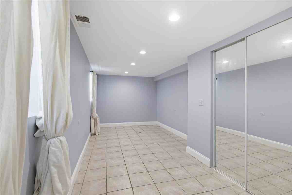 2117 N Humboldt Blvd #G - Photo 6 of 8