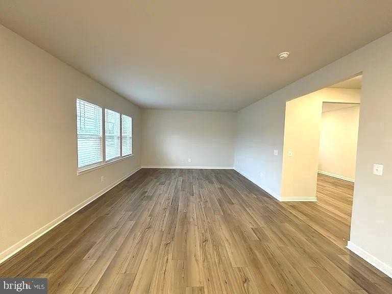 2328 Hawkshill Dr - Photo 4 of 48