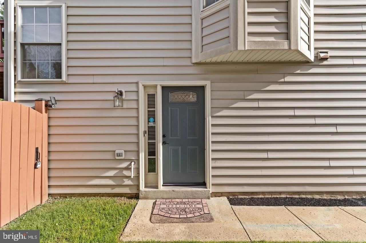 4619 Deerwatch Dr - Photo 2 of 32