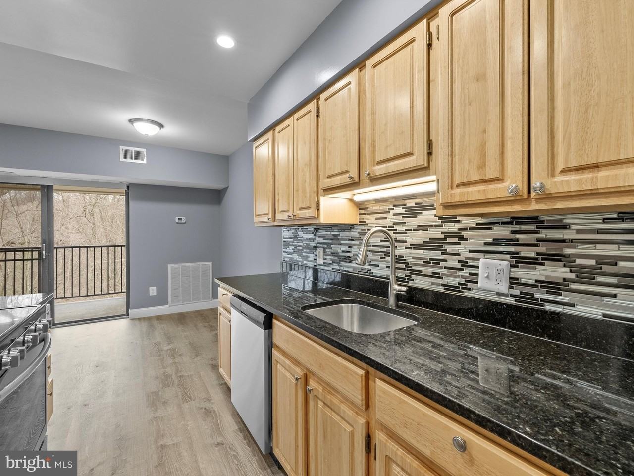 11613 Stoneview Sq #21C - Photo 3 of 23