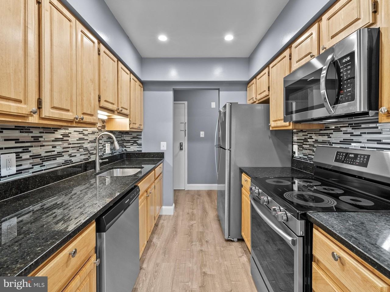 11613 Stoneview Sq #21C - Photo 4 of 23
