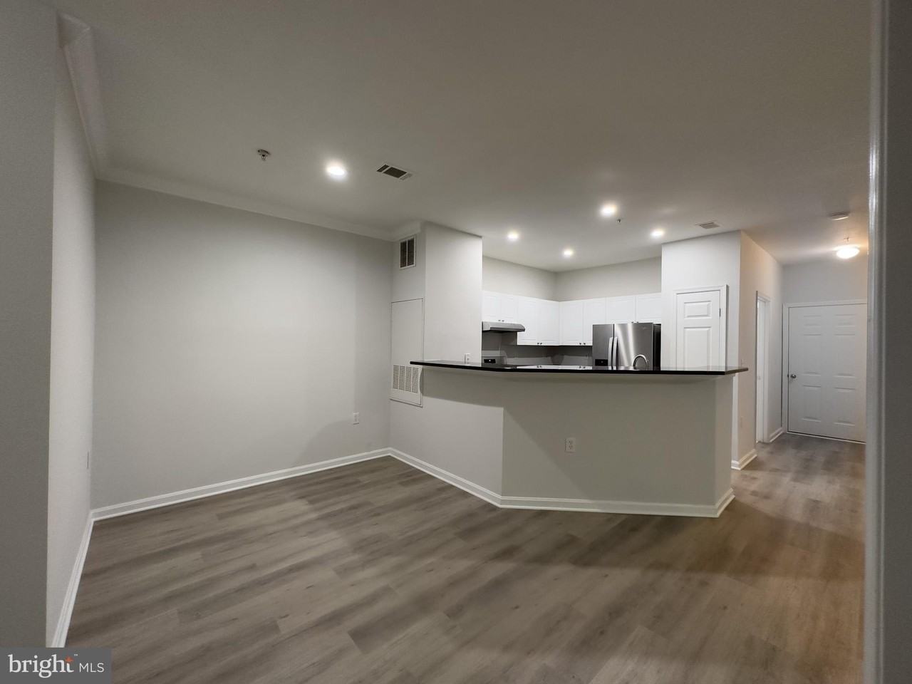 11345 Aristotle Dr #6-113 - Photo 6 of 15