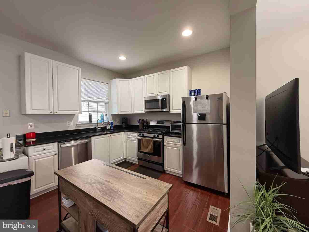 20382 Farmgate Ter - Photo 4 of 29