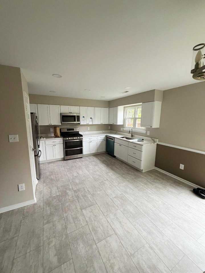 111 Connery Ter Sw - Photo 2 of 21