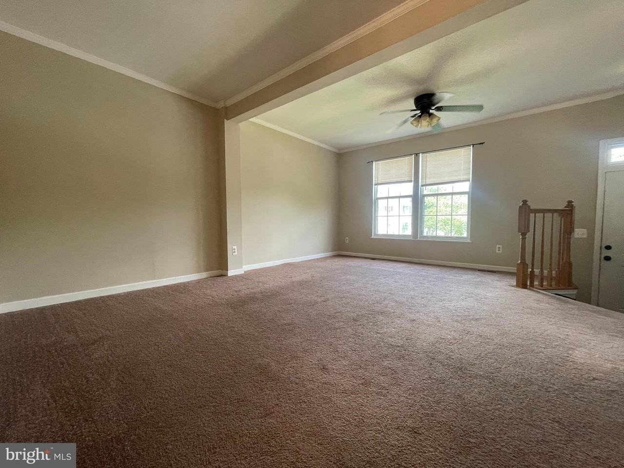 8625 Walcott Ct - Photo 4 of 17