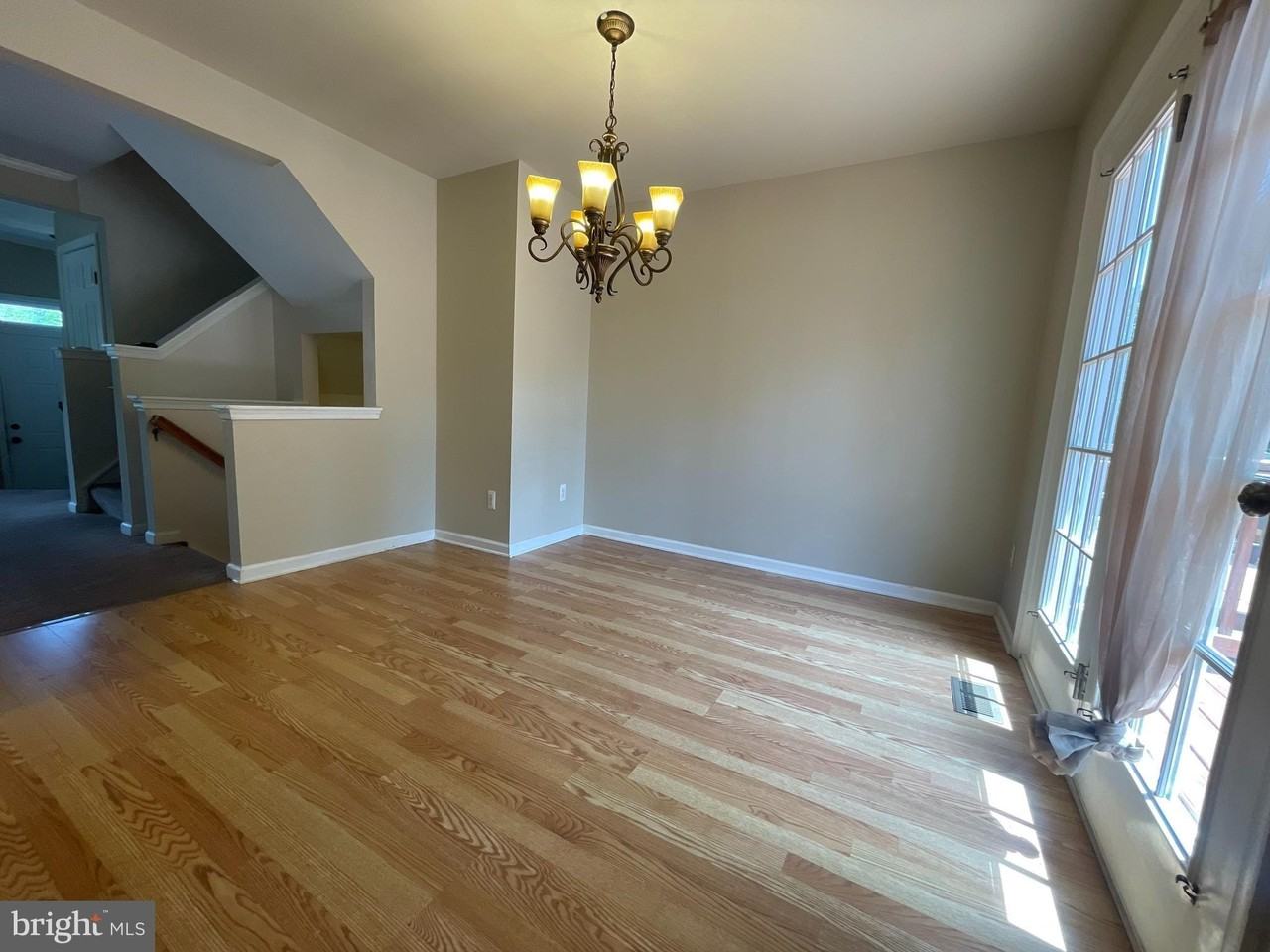 8625 Walcott Ct - Photo 7 of 17