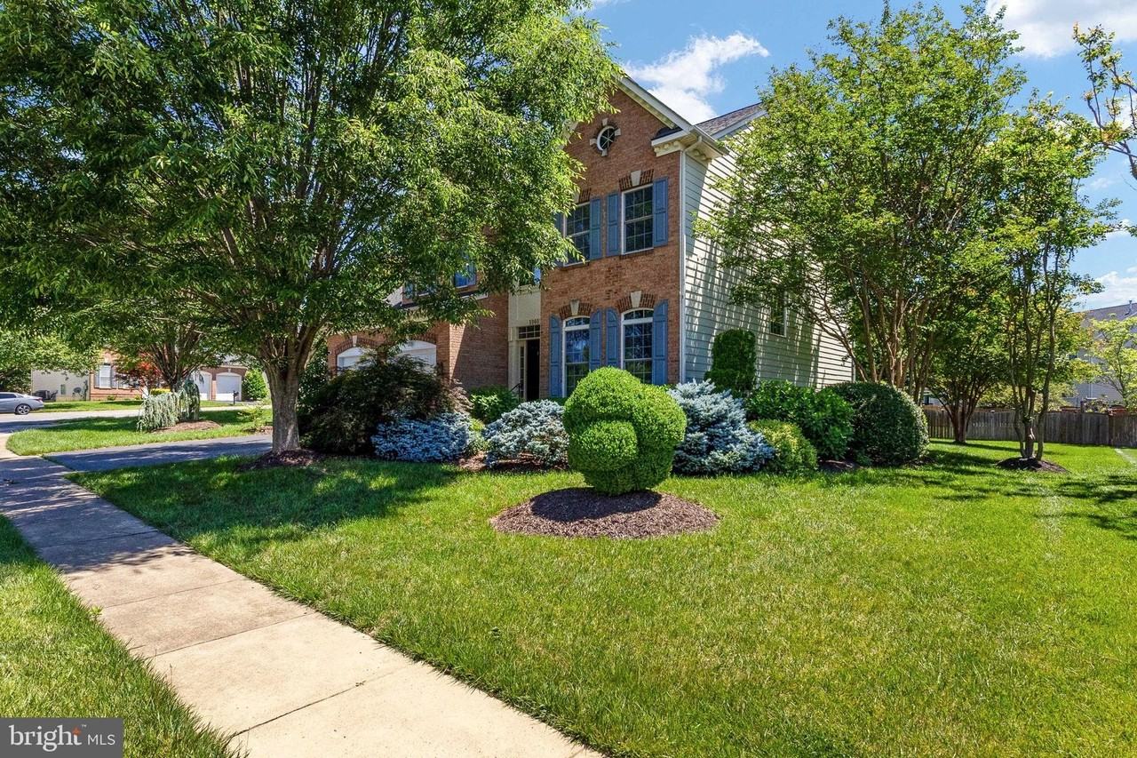 10601 Moselle Ct - Photo 2 of 50