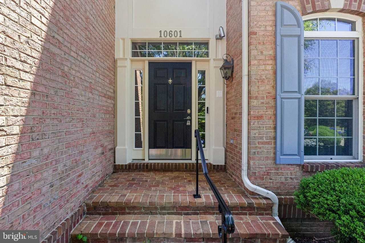 10601 Moselle Ct - Photo 7 of 50