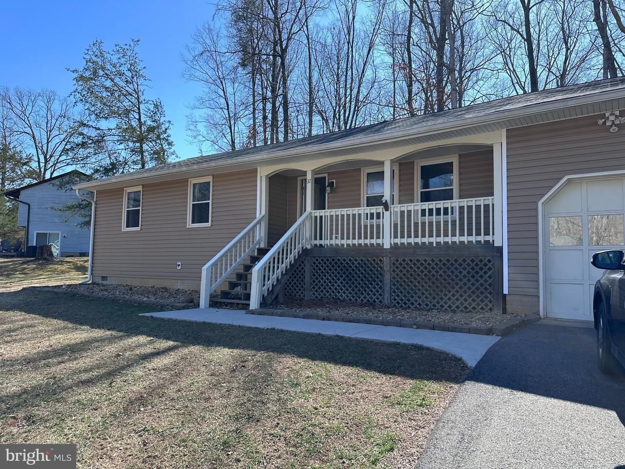 32 Vista Woods Rd - Photo 2 of 16