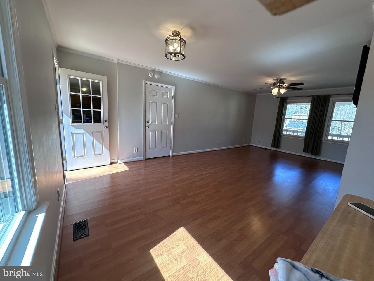 32 Vista Woods Rd - Photo 5 of 16