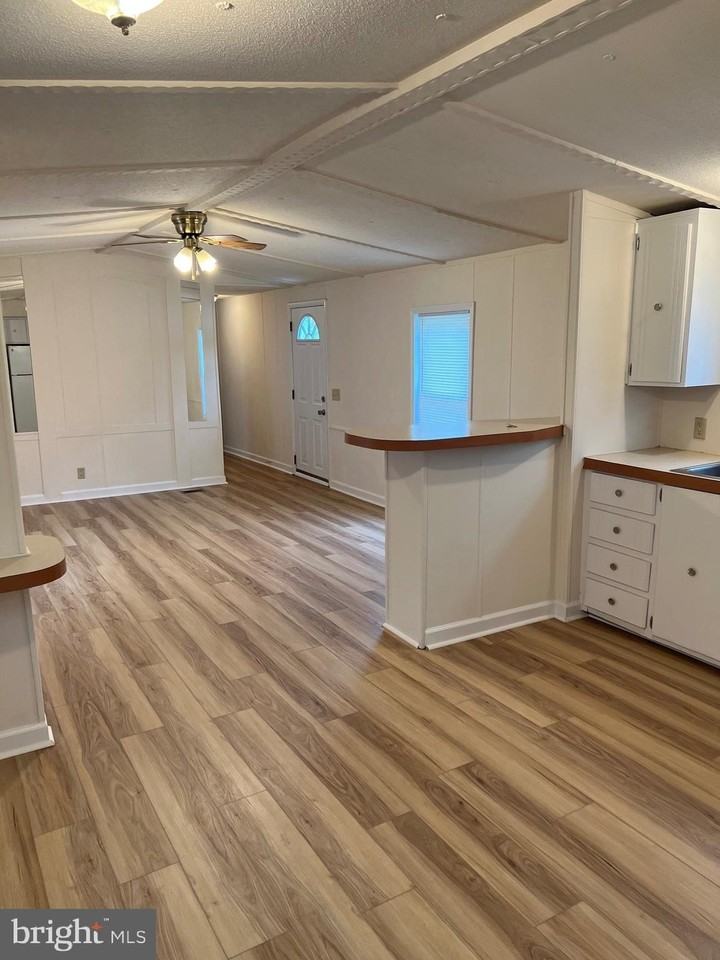 122 Dugan Ct - Photo 5 of 12