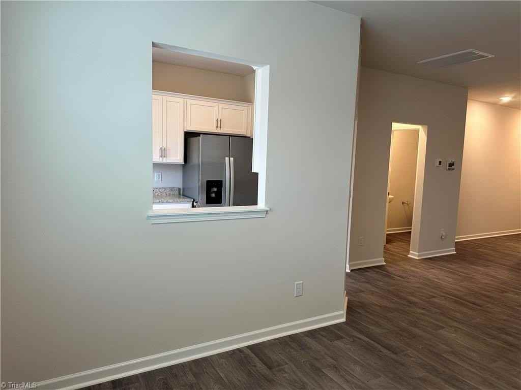 1351 Amberview Ln - Photo 6 of 47