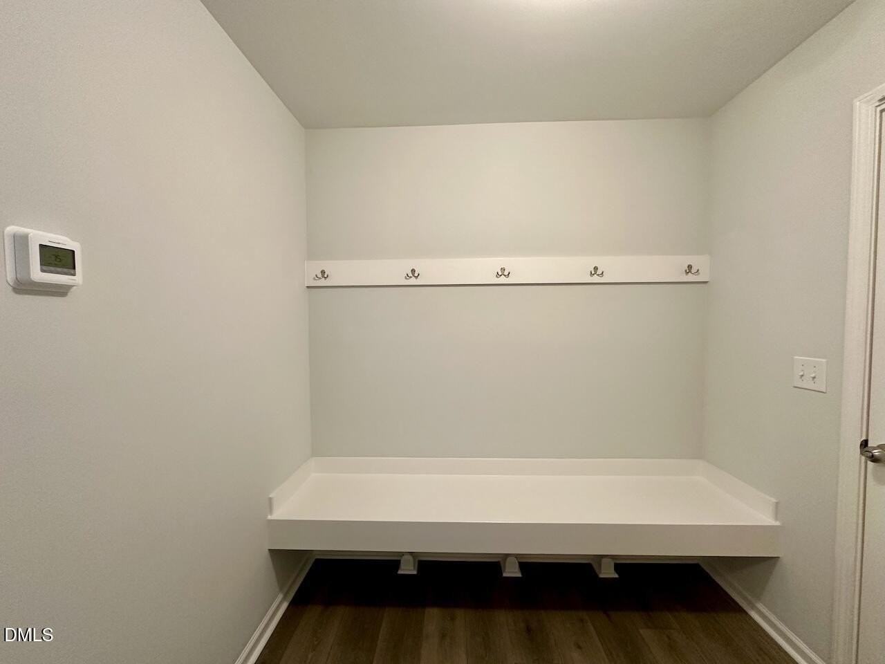 653 Grand Central Sta - Photo 4 of 28