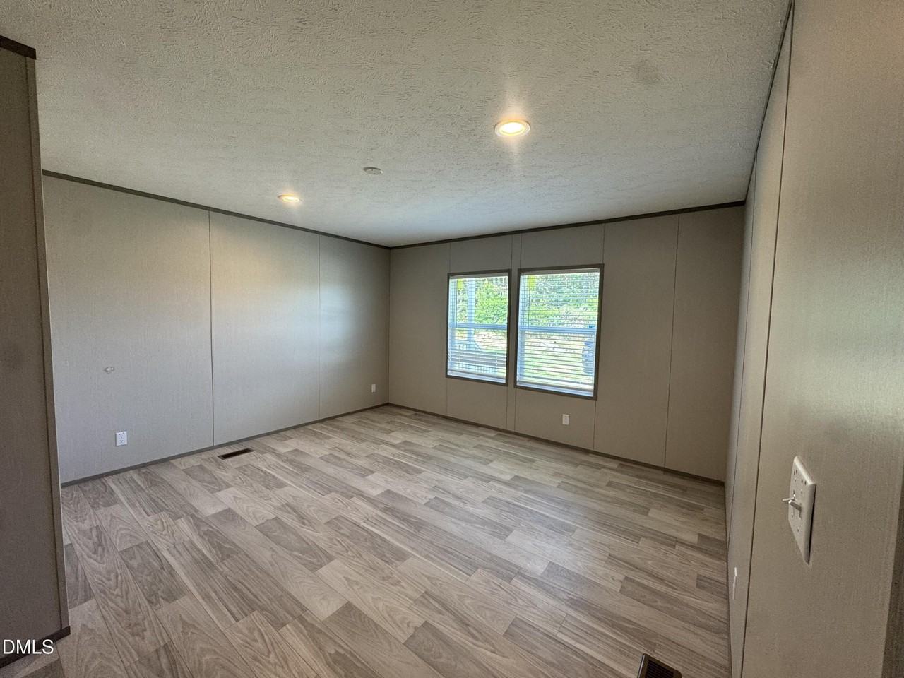 1365 Bethlehem Church Rd - Photo 7 of 11