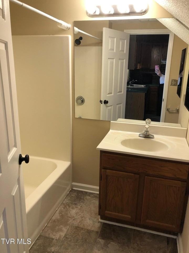 555 E Main St #211 - Photo 5 of 14