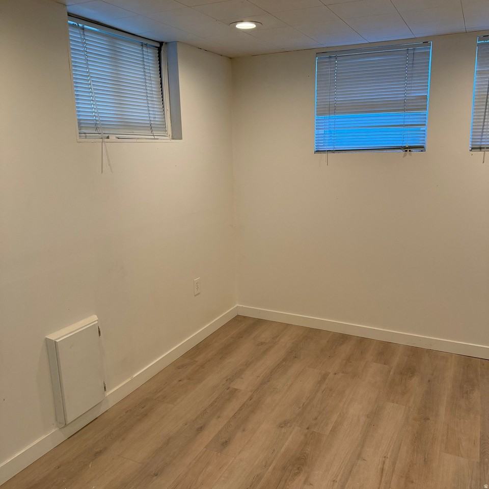 3578 Van Buren Ave - Photo 3 of 17