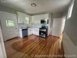 featured image of 427 Broadway #3