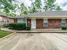 featured image of 1100 Nw Lincoln Ct #8