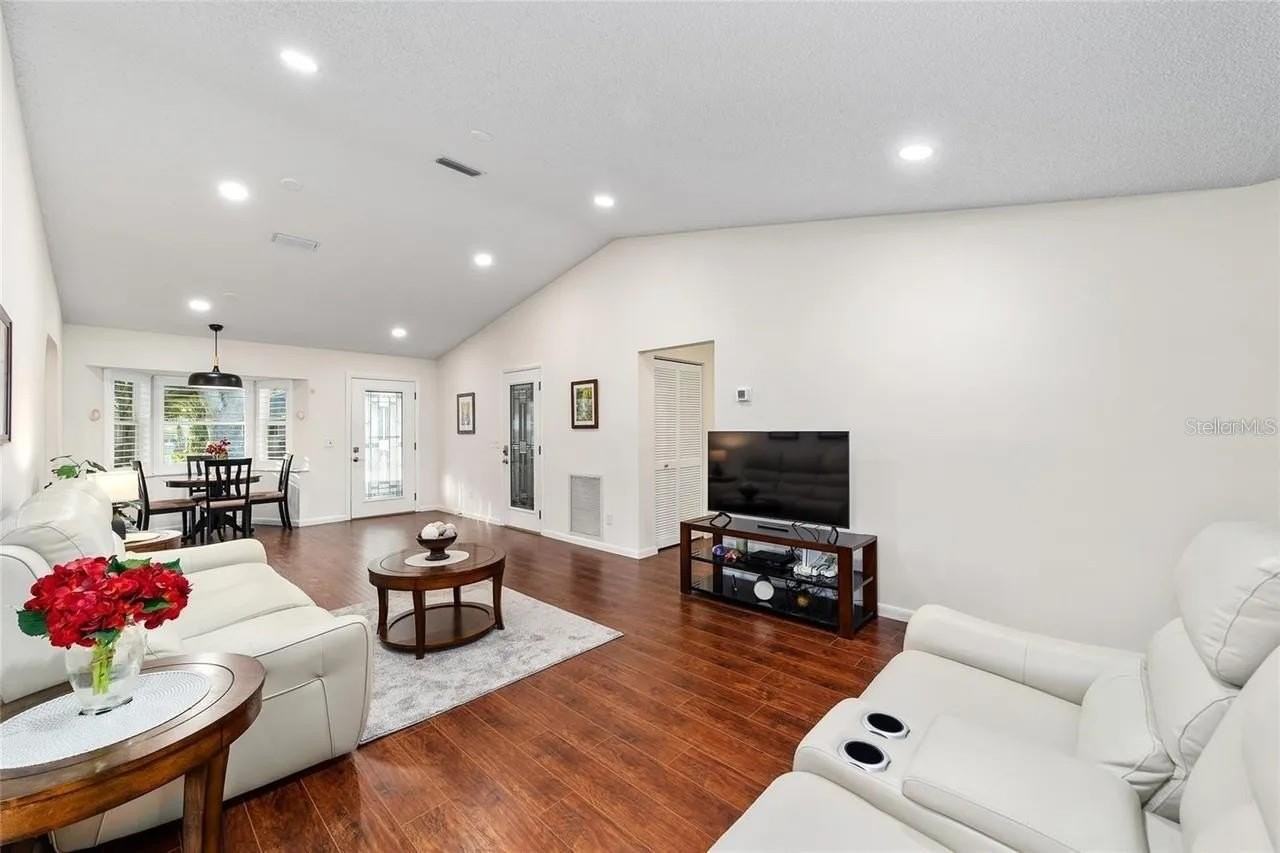 9697 Sw 94th Ct - Photo 5 of 16