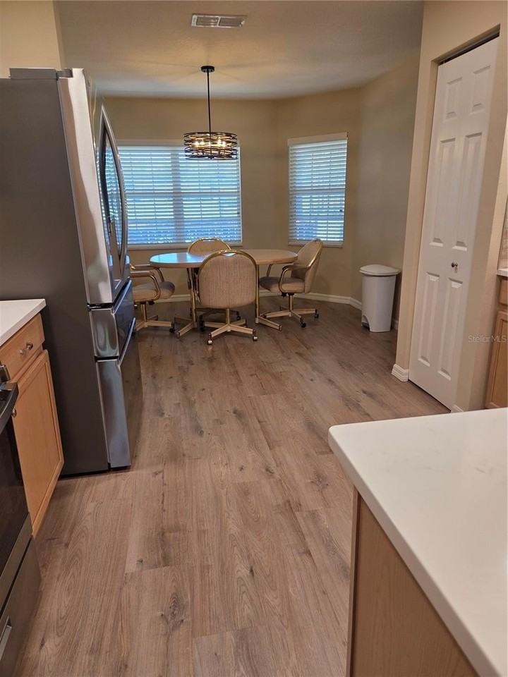 9827 Sw 96th St - Photo 7 of 24