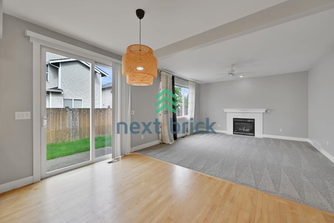 17926 14th Pl W - Photo 3 of 32