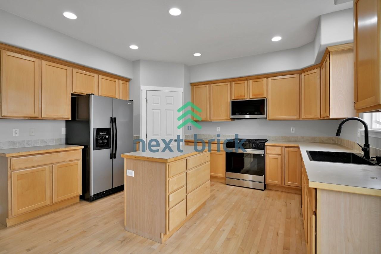 17926 14th Pl W - Photo 7 of 32