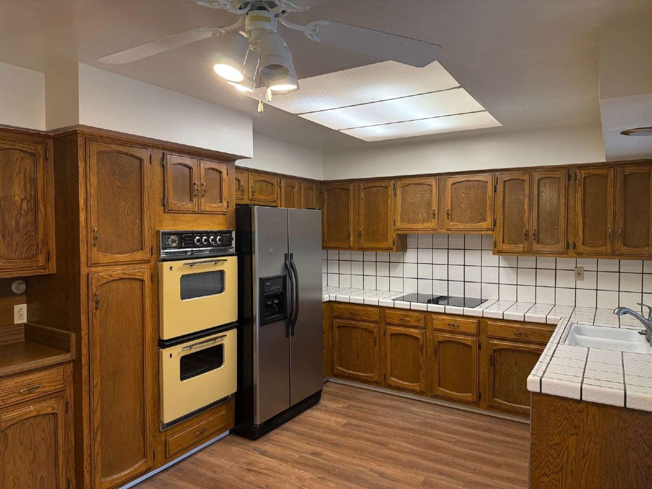 2276 Cherry Ave - Photo 5 of 10