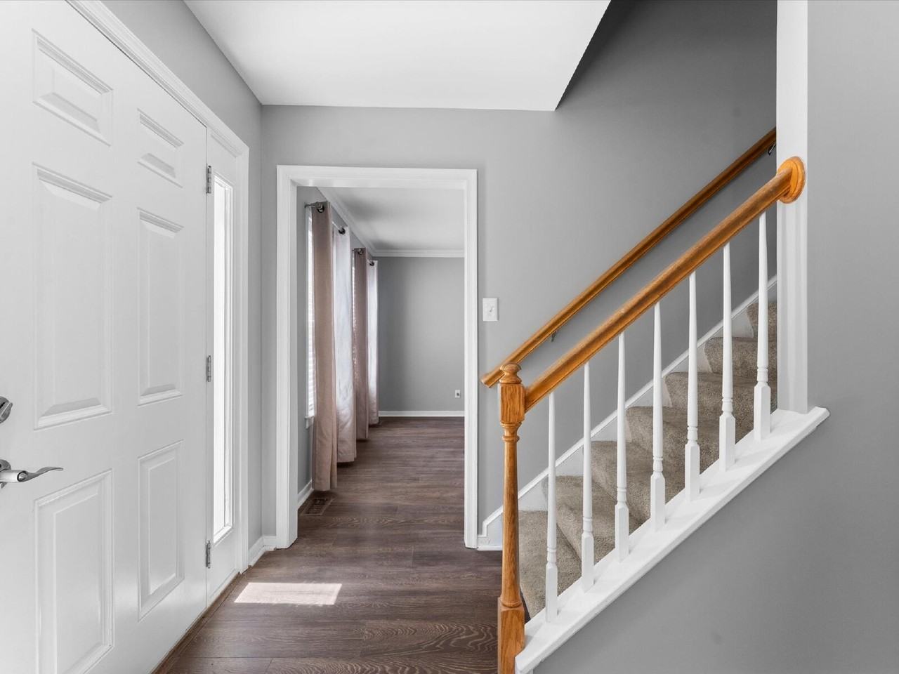 6912 Dartmouth Ave - Photo 4 of 39