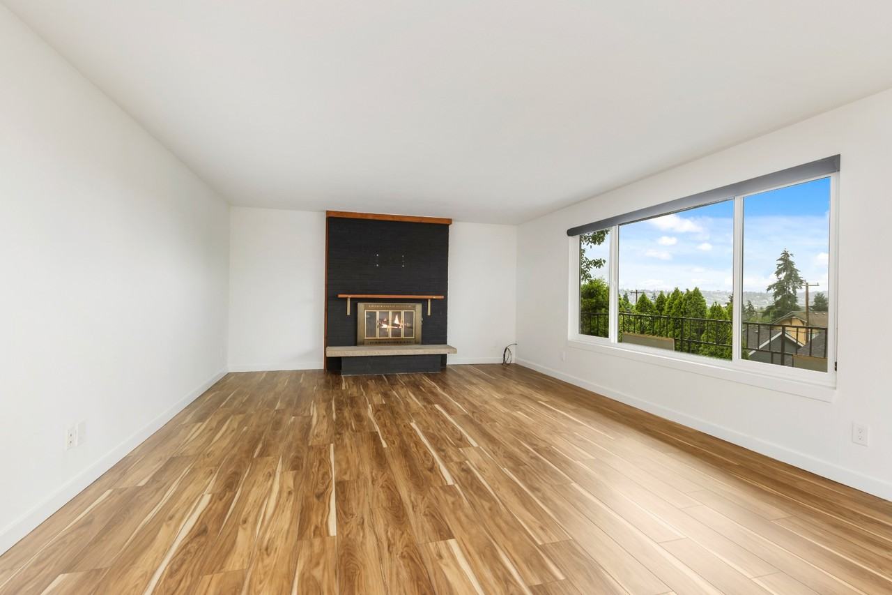 6247 3rd Ave Nw #1 - Photo 3 of 29