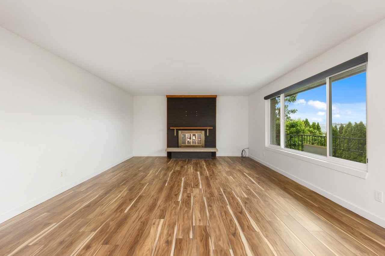 6247 3rd Ave Nw #1 - Photo 4 of 29