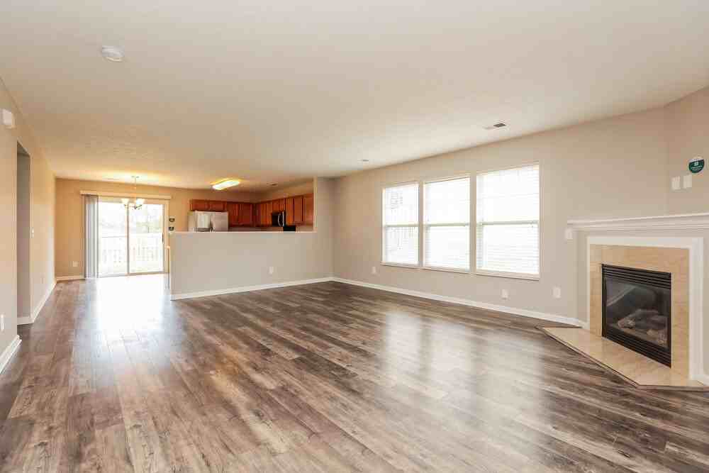 924 Grand Oak Dr - Photo 5 of 17