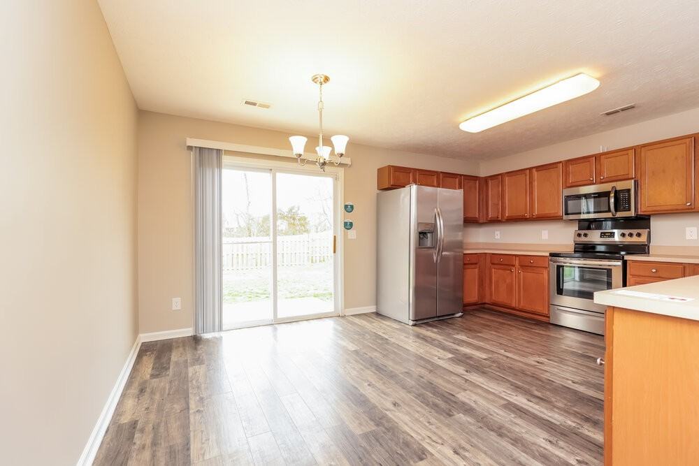 924 Grand Oak Dr - Photo 6 of 17