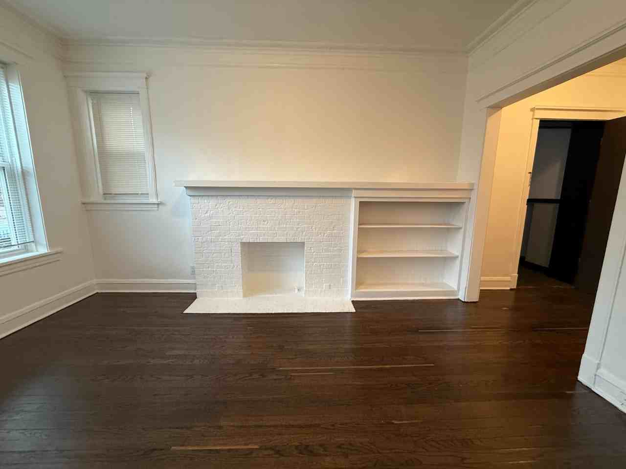 7531 N Rogers Ave #1 - Photo 3 of 9
