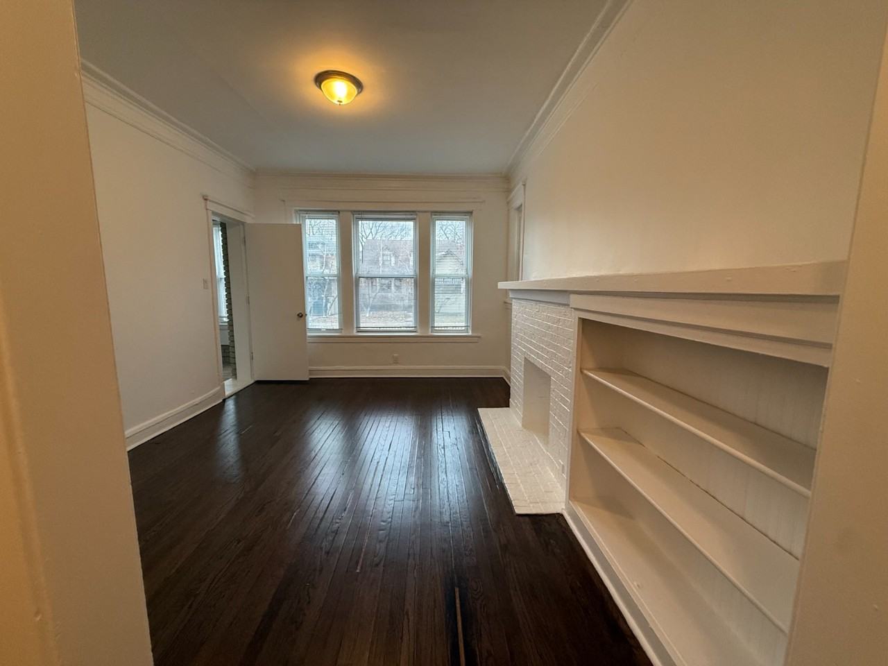 7531 N Rogers Ave #1 - Photo 4 of 9