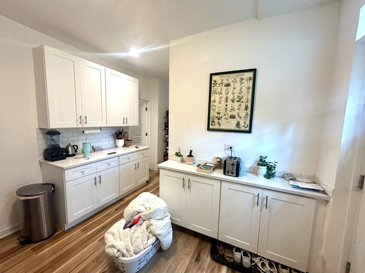 1806 N Paulina St #1F - Photo 2 of 11