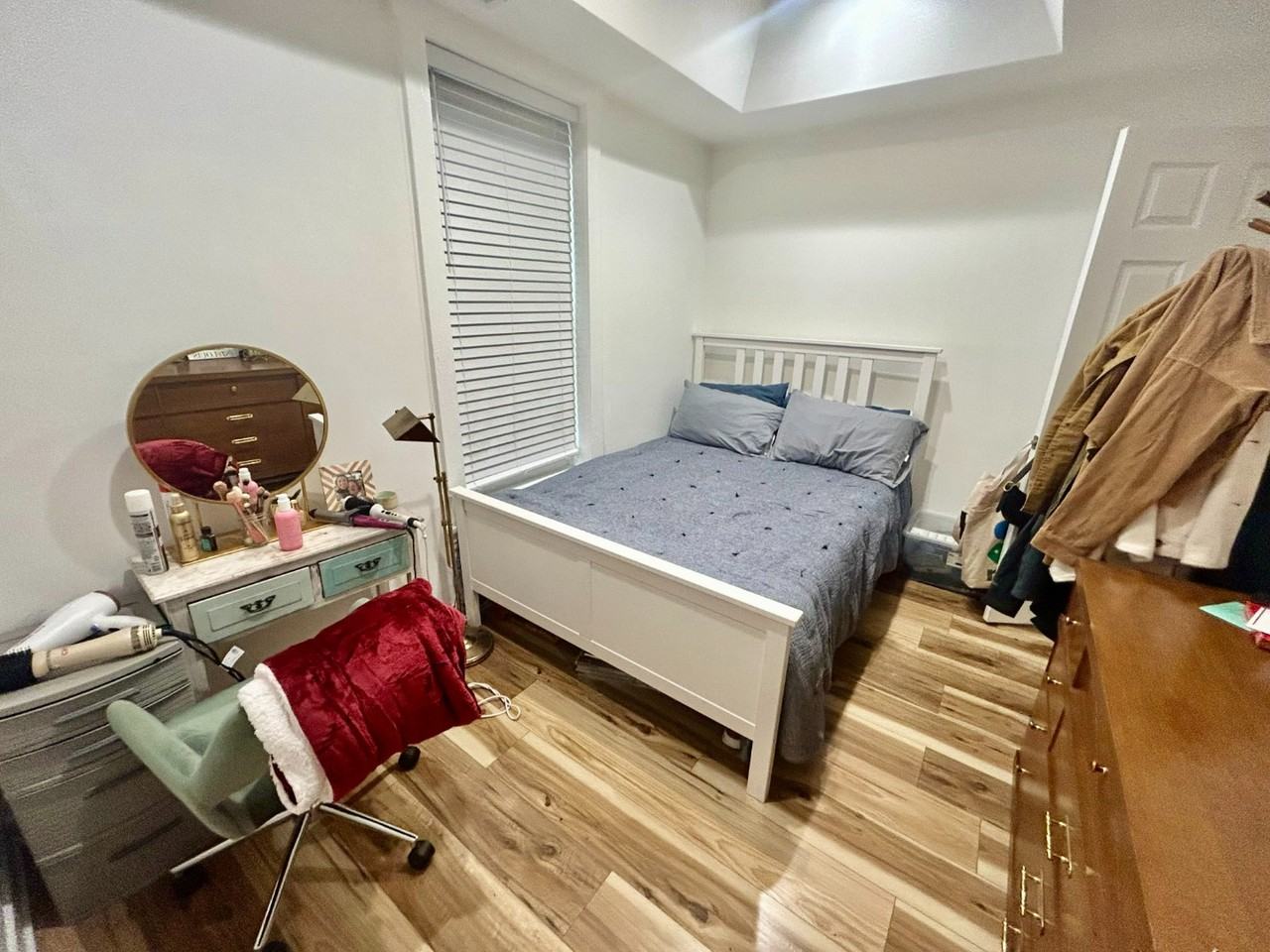 1806 N Paulina St #1F - Photo 6 of 11