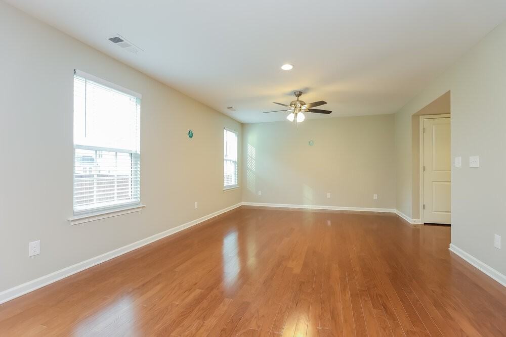408 Parmley Ln - Photo 4 of 17