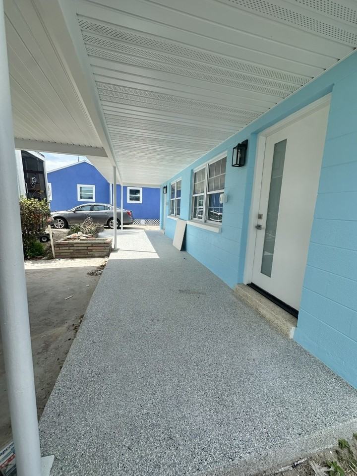 14147 Palm St - Photo 3 of 24