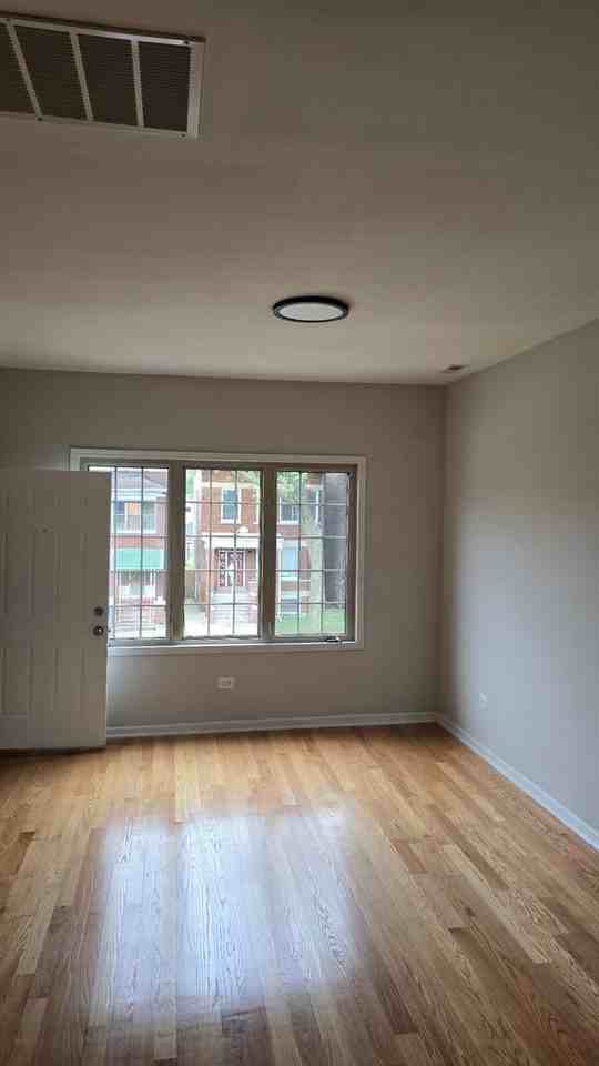 6834 S Dorchester Ave - Photo 4 of 25
