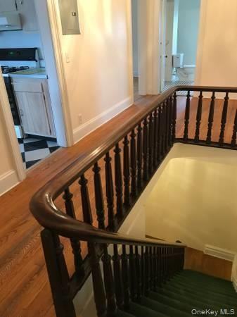 11 Maurice Ave - Photo 4 of 18