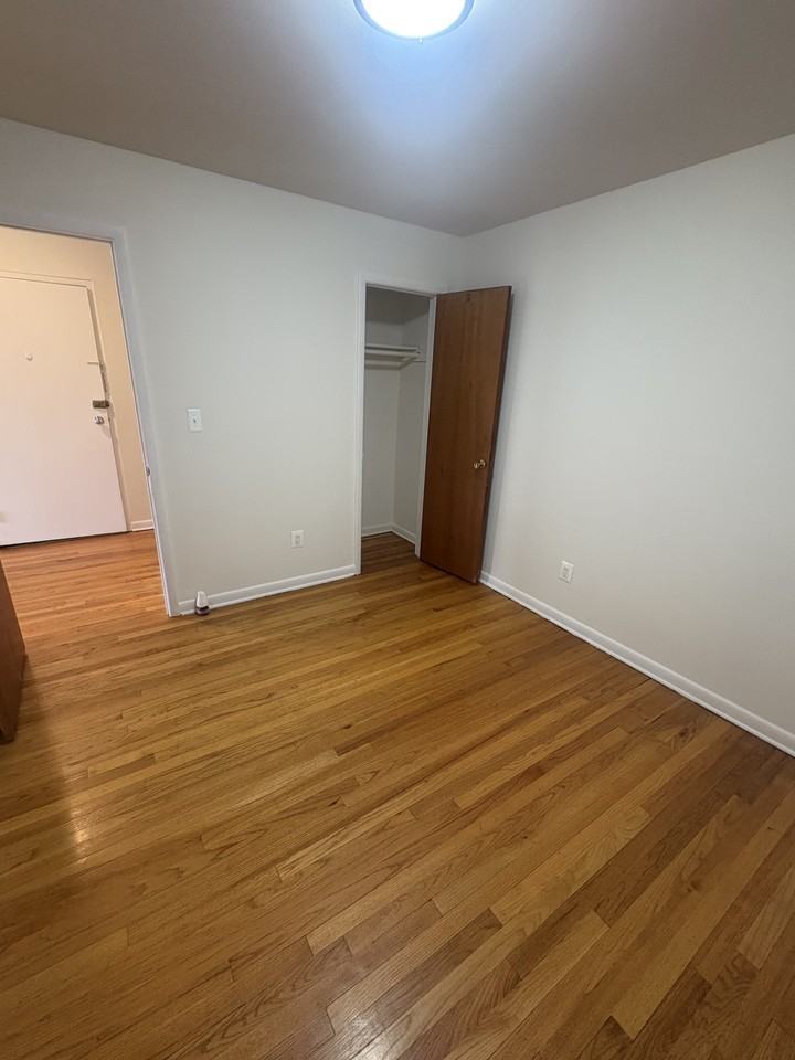 399 Walker St Apt 1b - Photo 5 of 12