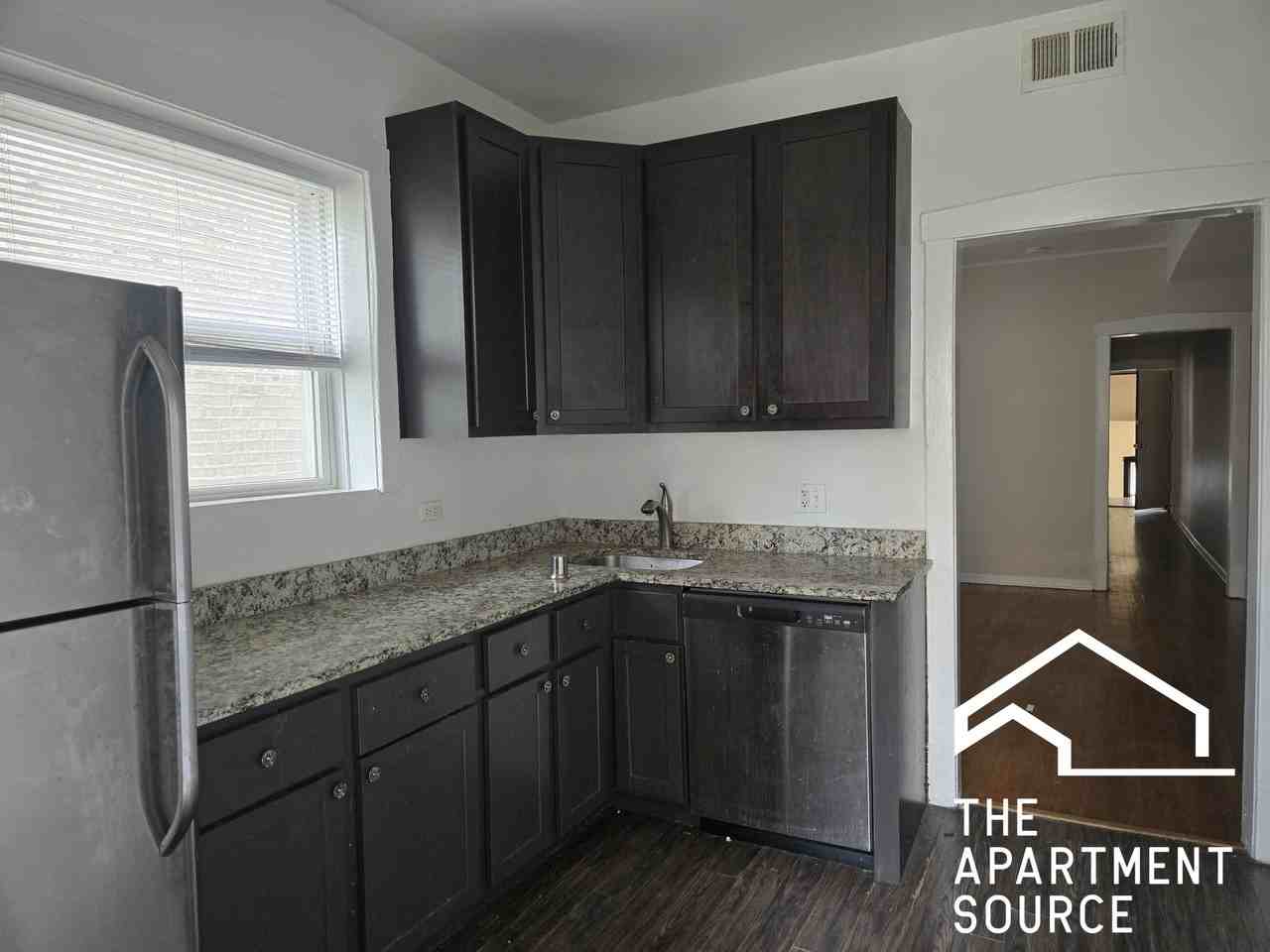 4451 N Hamlin Ave #1 - Photo 4 of 8