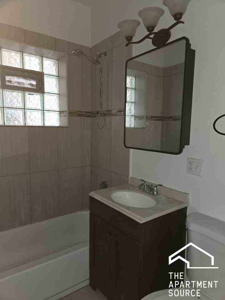 4451 N Hamlin Ave #1 - Photo 7 of 8