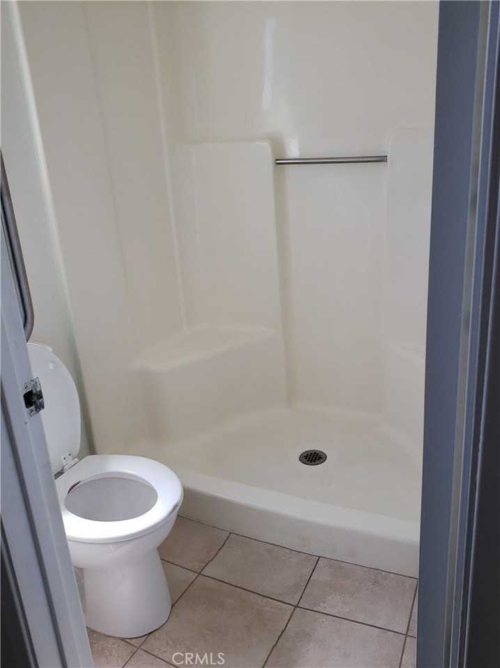 1964 W Oakland Ave - Photo 7 of 13