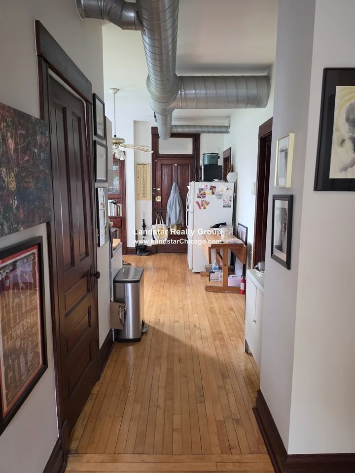 2247 W Medill Ave #1F - Photo 3 of 16