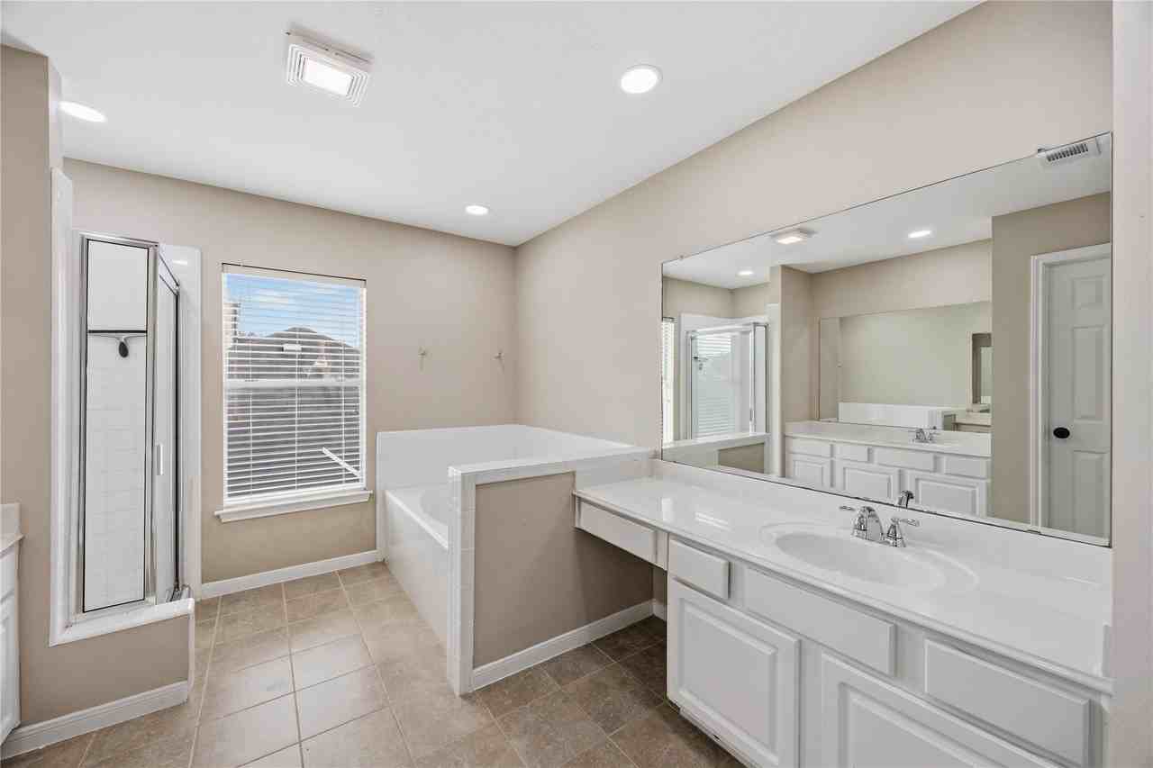 3522 Pecan Mill Dr - Photo 7 of 9